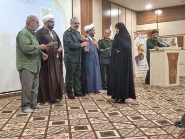 ۳۰ مربی عقیدتی، سیاسی سپاه الغدیر یزد تجلیل شدند