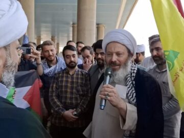 حجت‌الاسلام قاسمیان پس از آزادی از بازداشت سعودی‌ها وارد تهران شد
