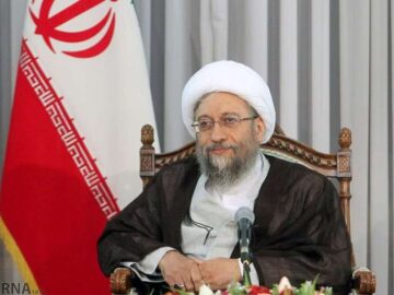 آملی لاریجانی: هرگونه صدا یا رفتار تفرقه‌انگیز در خدمت تقویت جبهه‌ صهیونیسم است
