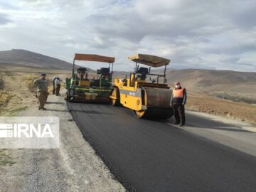 عملیات راهداری؛ محور بستک هرمزگان به لار فارس مسدود می‌شود