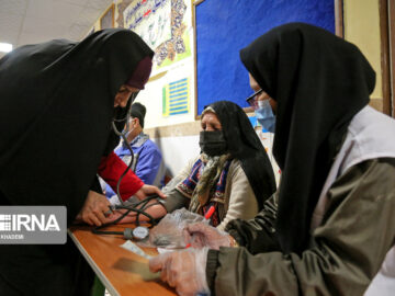 پزشکان جهادگر به ۱۵۰۰شهروند تویسرکانی خدمات درمانی رایگان ارایه کردند
