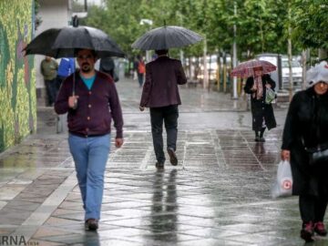 رگبار باران در شمال غرب و جنوب شرق/ افزایش دمای هوا از دوشنبه
