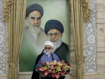 تولیت آستان قدس‌رضوی: اقتصاد از دغدغه‌های همیشگی رهبری است