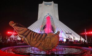 برگزاری سومین سوگواره محرم شهر در میدان آزادی