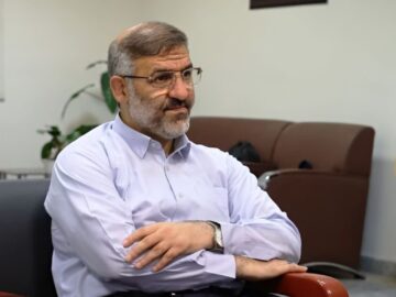 نعره به‌جای منطق؛ توسعه قربانی عربده‌کشان بی‌خرد نمی‌شود