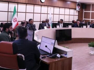 شلختگی نمای ساختمان‌های کرمان صدای شورا را درآورد/ اعتراض به بازنشستگی آتش‌نشانان