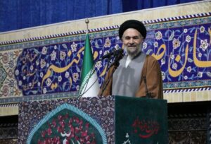 امام جمعه بروجرد: قدرت نظامی ایران موجب هراس دشمنان شده است
