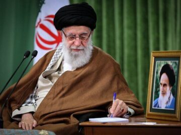 هفت تکلیف راهبردی/ رهبر انقلاب: حرکت نظامی و علمی شتابنده‌تر پیش خواهد رفت