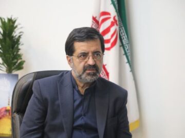 استاندار قم افتخار آفرین دانش آموز قمی در المپیاد جهانی فیزیک را تبریک گفت