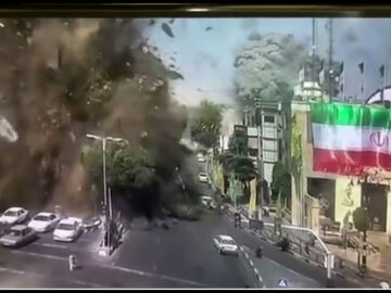 پیگیری حقوقی جنایات دشمن در دادگاه‌های بین المللی ضروری است