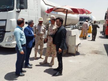 فعالیت اقتصادی تجار و تردد مهاجران افغانستان در مرز دوغارون روان است