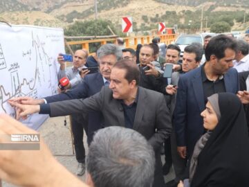 فیلم| بازدید وزیر راه و شهرسازی از مسیرهای اربعین در ایلام