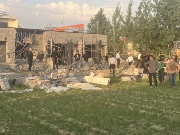 ۱۷ مورد بنای نیمه کاره و دیوارکشی غیرمجاز در چمستان تخریب شد