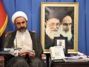 امام جمعه ایلام: اقتدار ایران نتیجه وحدت، ایستادگی مردم و مدیریت رهبری است