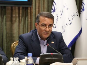 معاون رییس‌جمهور: ۷۵ درصد مردم از نظام اداری کشور ناراضی هستند