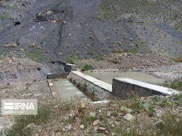 عملیات آبخیزداری در سطح یک میلیون هکتار اراضی لرستان اجرا می‌شود 