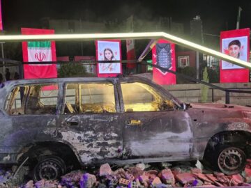 چمران: موزه مقاومت در تهران برپا خواهیم کرد