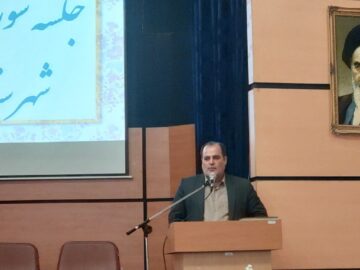 فرماندار ساوه: تأمین آب شرب و حق‌آبه کشاورزان با اجرای طرح انتقال آب پیگیری می‌شود