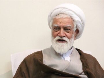 پیام تسلیت آیات حسینی بوشهری و اعرافی در پی ارتحال آیت‌الله نعیم‌آبادی
