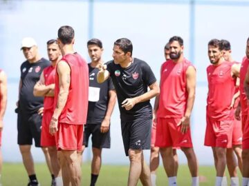تمرینات تاکتیکی هاشمیان برای پرسپولیسی‌ها