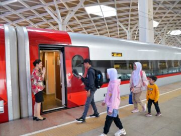 افزایش نفوذ چین در جنوب شرق آسیا همزمان با کاهش کمک‌های مالی آمریکا و اروپا