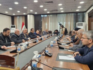 جنگ اخیر، جنگ بین جهان کفر در مقابل اسلام بود که ایران به تنهایی پیروز شد