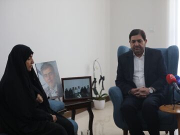 ابلاغ پیام قدردانی مقام معظم رهبری به خانواده دانشمند شهید فریدون عباسی