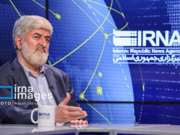 مطهری: برای حفظ انسجام باید بعضی کارها را نکنیم/ ظاهرفریبی یکی از راه‌های نفوذ