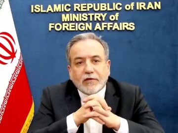 عراقچی: نمی‌توانیم از برنامه غنی‌سازی خود دست بکشیم