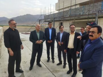 فرماندار بروجرد: توسعه اقتصادی با حمایت از بخش خصوصی محقق می‌شود