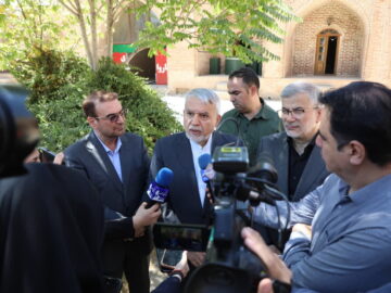 وزیر میراث‌فرهنگی، صنایع‌دستی و گردشگری: دولت خود را موظف به حذف توسعه استان ها می داند