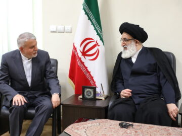 امام جمعه کرج : همراهی مردم با دولت از مهم‌ترین دارایی‌های انقلاب است