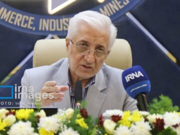استاندار خراسان شمالی: مدیران از ظرفیت نخبگان استفاده کنند