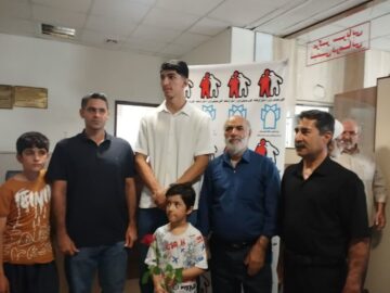 آرین سلیمی قهرمان المپیکی تکواندو به دیدار بیماران خاص کرمانشاه رفت