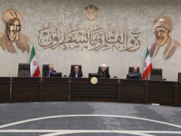 استاندار قزوین بر ضرورت همفکری نخبگان برای توسعه این استان تاکید کرد
