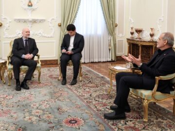 رئیس‌جمهور: توسعه روابط با کشورها در چارچوب تأمین منافع مشترک از اصول اساسی ایران است