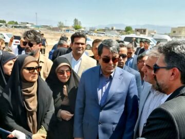 عملیات اجرایی ساخت مسکن در جیرفت با حضور وزیر راه آغاز شد