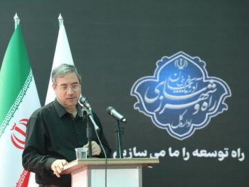استاندار: شتاب بخشی به نهضت راهسازی در آذربایجان غربی ریل گذاری برای  توسعه است