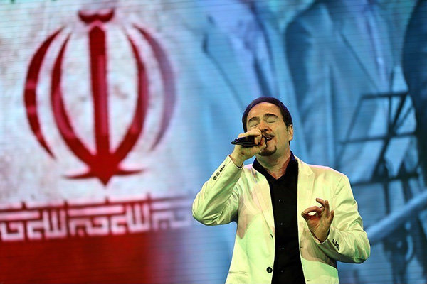 آقای بنان شما با همین ترانه هم در تاریخ ماندید؛ عاشق و دلبسته این خاکم