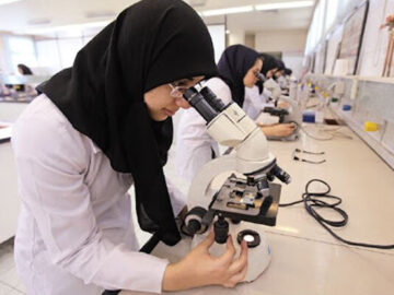 تمدن اسلامی در دوران طلایی خود ثابت کرد دین مشوق علم است