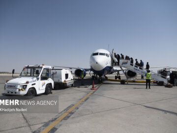 اعزام زائران اربعین حسینی از فرودگاه لامرد فارس