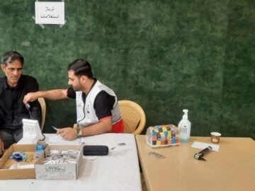 ۹۲۵ عامل امدادی هلال‌احمر خوزستان پای کار خدمت در طریق الحسین (ع)