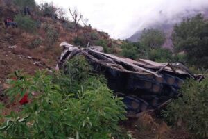 ۷ کشته در پی سقوط کامیون به دره در شرق اندونزی