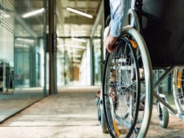 ۱۲۰۰ میلیارد تومان بدهی دولت به مددجویان بهزیستی