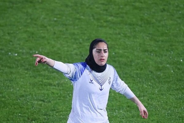 سکوت سنگین در آستانه لیگ برتر فوتبال زنان؛ تیم‌ و بازیکن در خواب عمیق!