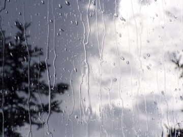 هشدار هواشناسی درباره شدت‌ گرفتن گرد و غبار و تداوم بارش‌ها در همدان