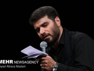 برگزاری مراسم شهادت حضرت رقیه(س) با نوای میثم مطیعی