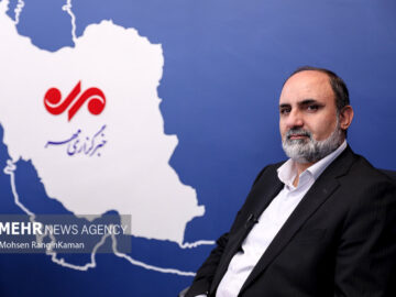 سردار رحمانی: پیشرفت آزادراه‌ها از پروژه‌های ریلی عقب‌تر است