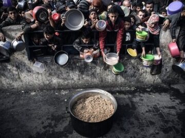 نان ما واجب است یا غزه؟