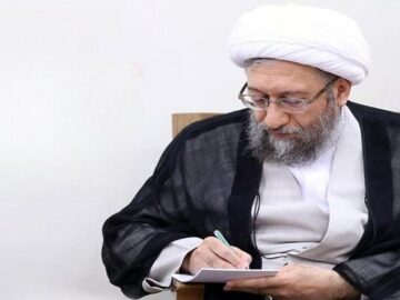 آیت‌الله نعیم آبادی منشا خیرات و برکات برای مردم انقلابی بود